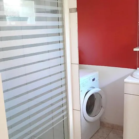 Confortable Avec Piscine Privee A Vassens 16 M² Tartiers